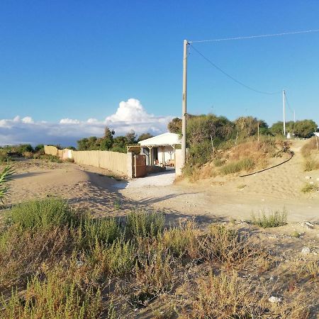 New Rooms On The Beach بوزالو المظهر الخارجي الصورة