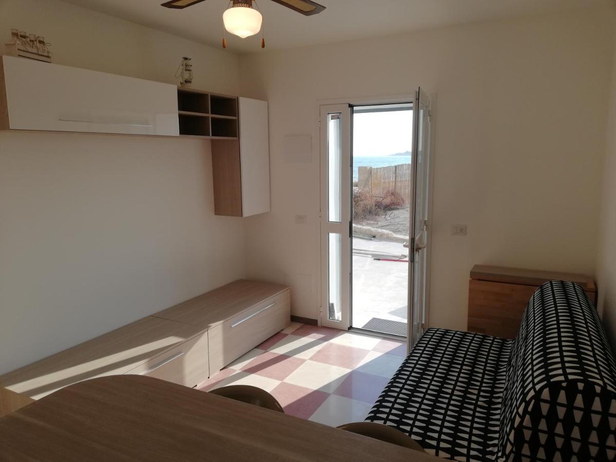 New Rooms On The Beach بوزالو المظهر الخارجي الصورة